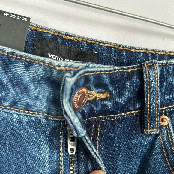 Vero Moda Blue High Rise Loose Straight Jeans NWT - Picture 4 of 10